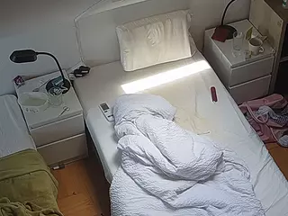Julmodels Bedroom-D7's Live Sex Cam Show