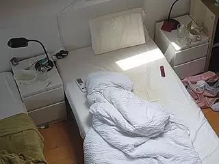 Julmodels Bedroom-D7's Live Sex Cam Show