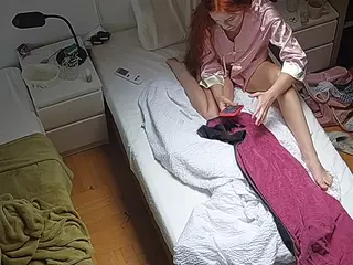 Julmodels Bedroom-D7's Live Sex Cam Show