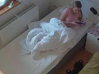 Julmodels Bedroom-D7's Live Sex Cam Show