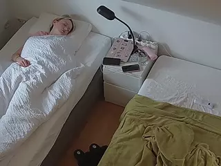 Julmodels Bedroom-D7's Live Sex Cam Show
