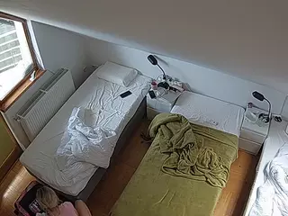 Julmodels Bedroom-D7's Live Sex Cam Show