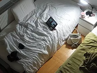 Julmodels Bedroom-D7's Live Sex Cam Show