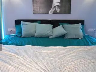 PenelopaRawr's Live Sex Cam Show