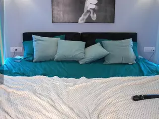 PenelopaRawr's Live Sex Cam Show