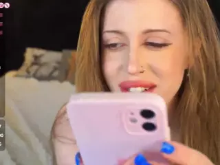 PenelopaRawr's Live Sex Cam Show