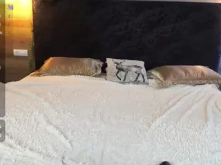PenelopaRawr's Live Sex Cam Show