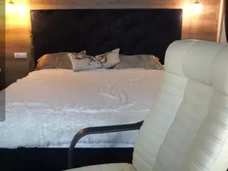 PenelopaRawr's Live Sex Cam Show