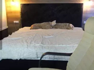 PenelopaRawr's Live Sex Cam Show
