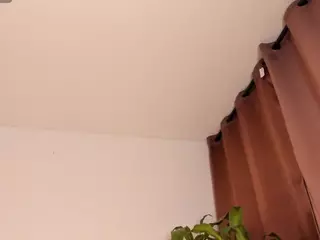 Thalia Fernandez's Live Sex Cam Show