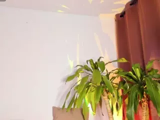 Thalia Fernandez's Live Sex Cam Show