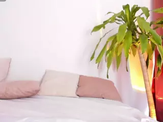 Thalia Fernandez's Live Sex Cam Show