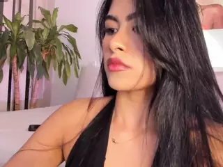 Thalia Fernandez's Live Sex Cam Show