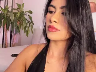 Thalia Fernandez's Live Sex Cam Show