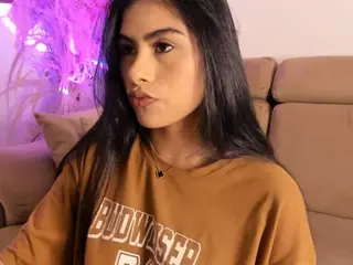 Thalia Fernandez's Live Sex Cam Show
