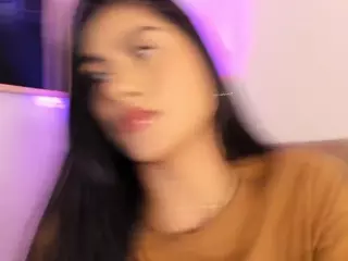 Thalia Fernandez's Live Sex Cam Show