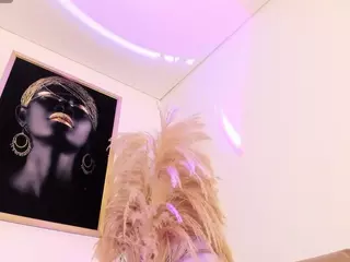 Thalia Fernandez's Live Sex Cam Show