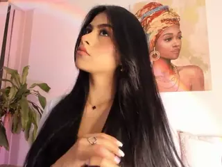 Thalia Fernandez's Live Sex Cam Show