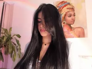 Thalia Fernandez's Live Sex Cam Show