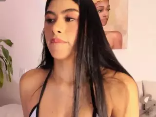 Thalia Fernandez's Live Sex Cam Show