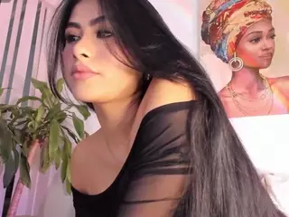 Thalia Fernandez's Live Sex Cam Show