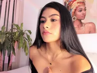 Thalia Fernandez's Live Sex Cam Show