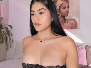 Thalia Fernandez's Live Sex Cam Show