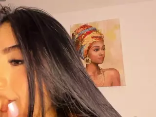Thalia Fernandez's Live Sex Cam Show