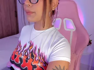 Isabela 💓's Live Sex Cam Show