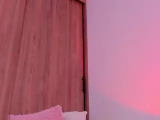 Isabela 💓's Live Sex Cam Show