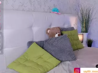 Kira's Live Sex Cam Show