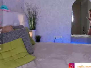 Kira's Live Sex Cam Show