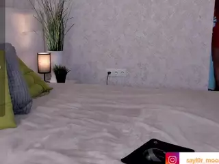 Kira's Live Sex Cam Show