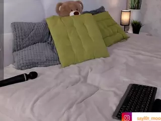 Kira's Live Sex Cam Show