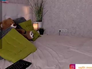 Kira's Live Sex Cam Show