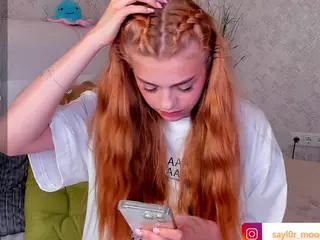 Kira's Live Sex Cam Show