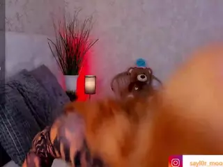Kira's Live Sex Cam Show