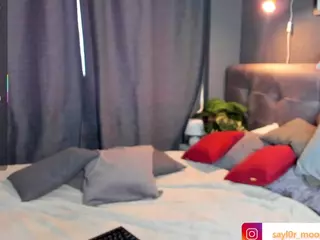 Kira's Live Sex Cam Show