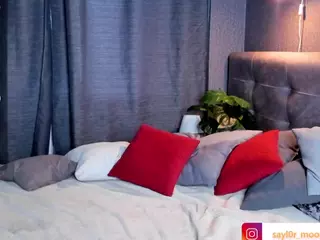 Kira's Live Sex Cam Show