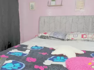 Sara Big boobs's Live Sex Cam Show