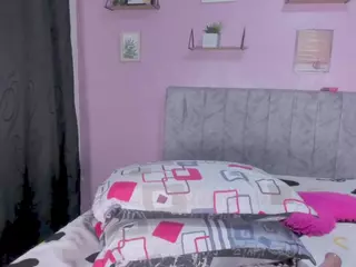 Sara Big boobs's Live Sex Cam Show