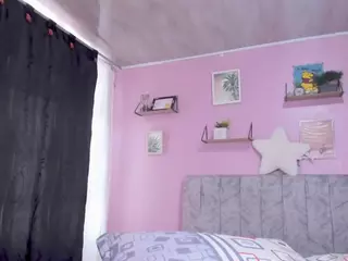 Sara Big boobs's Live Sex Cam Show