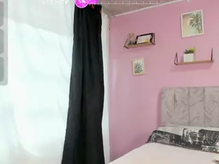 Sara Big boobs's Live Sex Cam Show