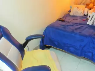 brunette0's Live Sex Cam Show