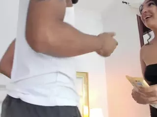 Kylieandjhonny's Live Sex Cam Show