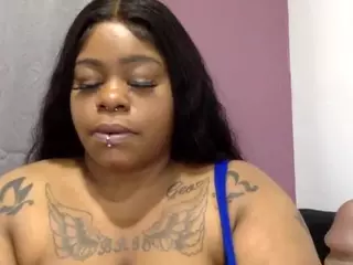 THEREALKISSES's Live Sex Cam Show