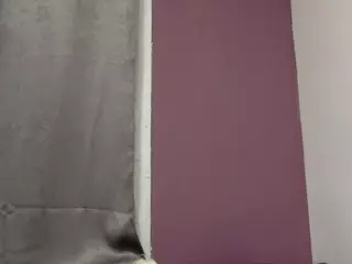 THEREALKISSES's Live Sex Cam Show