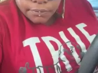THEREALKISSES's Live Sex Cam Show