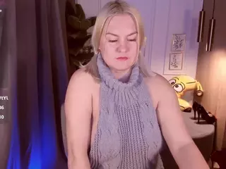 YolandaKiss's Live Sex Cam Show
