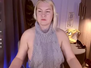 YolandaKiss's Live Sex Cam Show